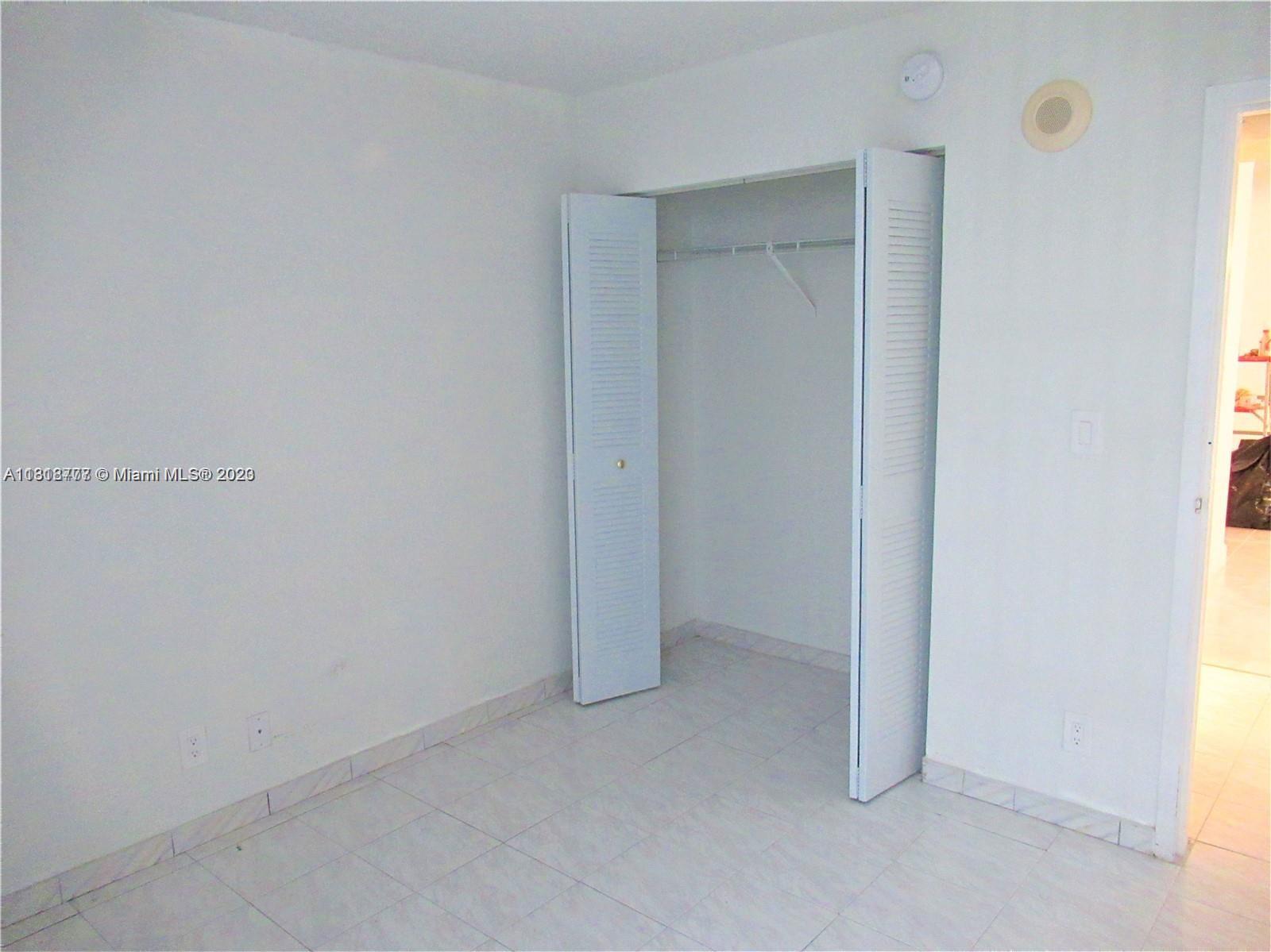 PLAZA OF AMERICAS CONDO P - Residential Lease