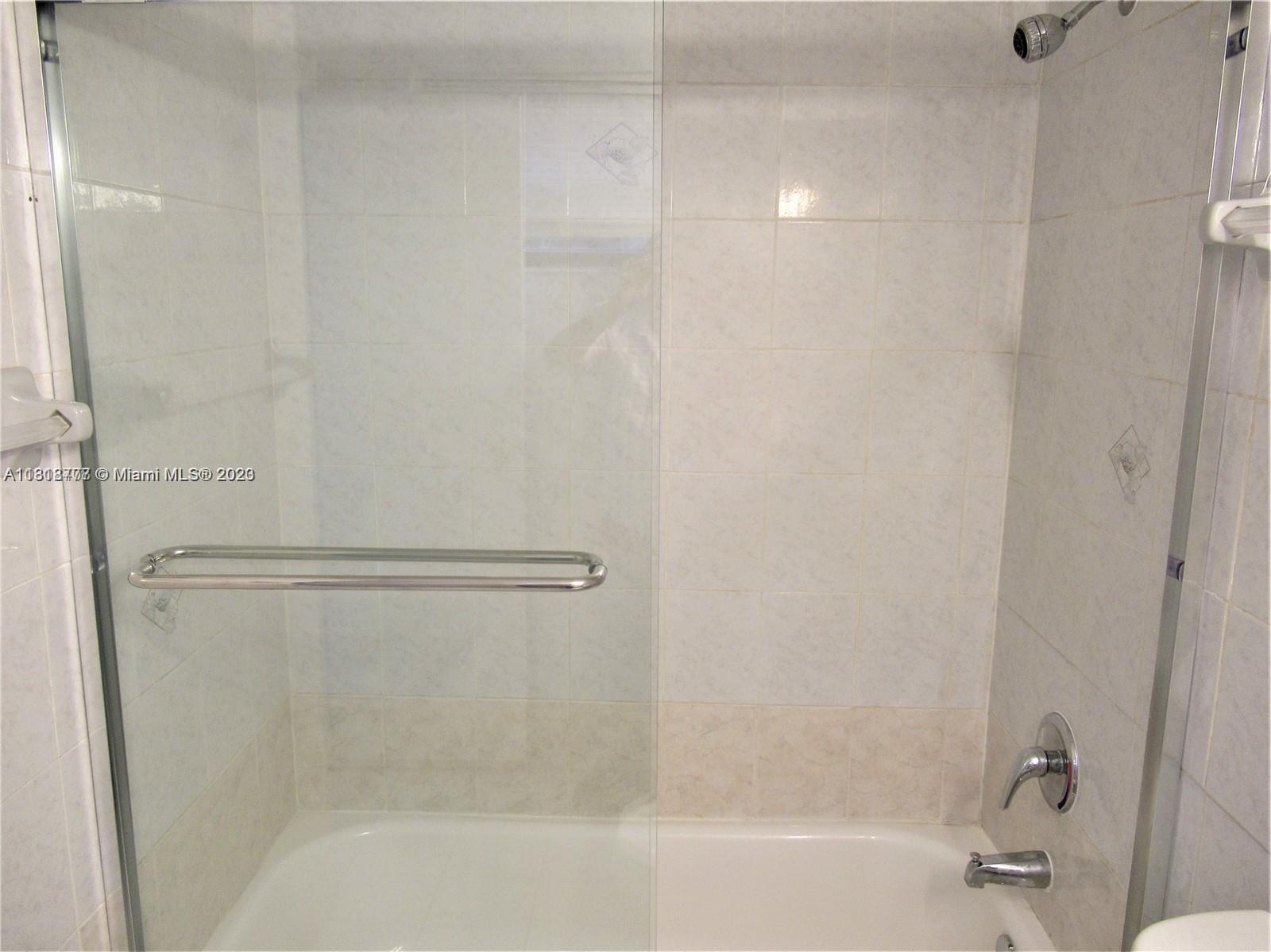 PLAZA OF AMERICAS CONDO P - Residential Lease
