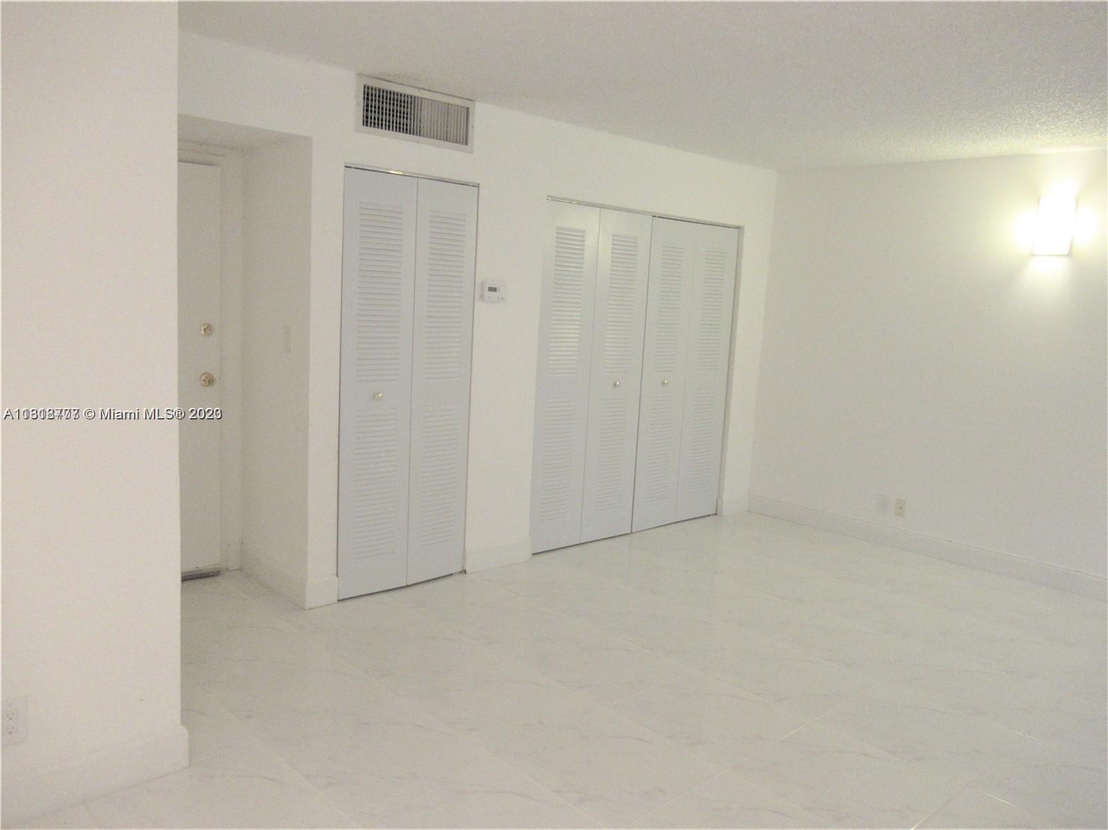 PLAZA OF AMERICAS CONDO P - Residential Lease