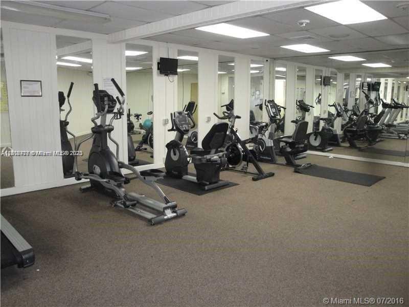 PLAZA OF AMERICAS CONDO P - Residential Lease
