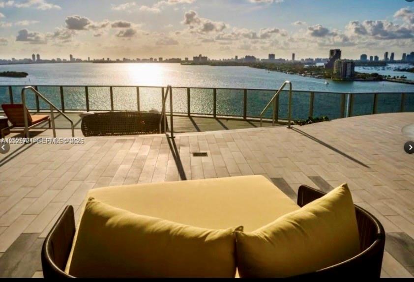 ARIA ON THE BAY CONDO - Residential Lease