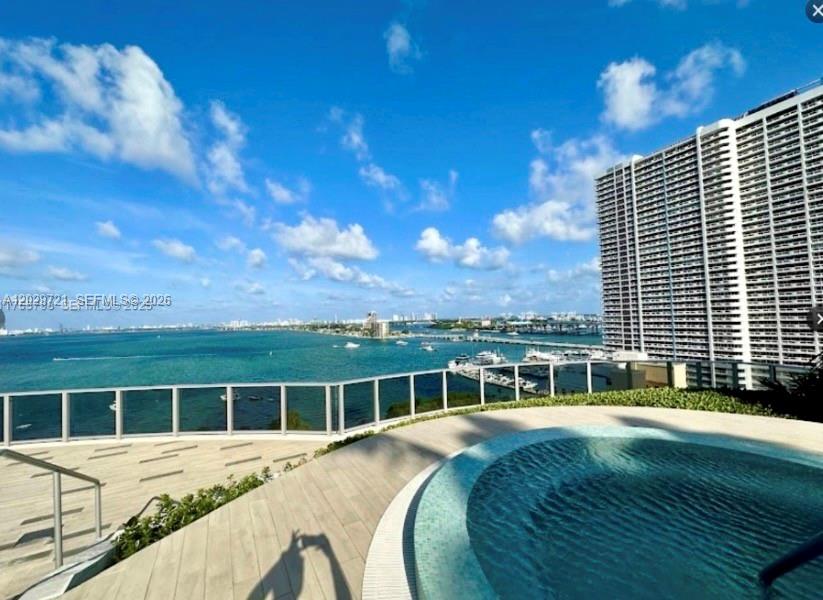 ARIA ON THE BAY CONDO - Residential Lease