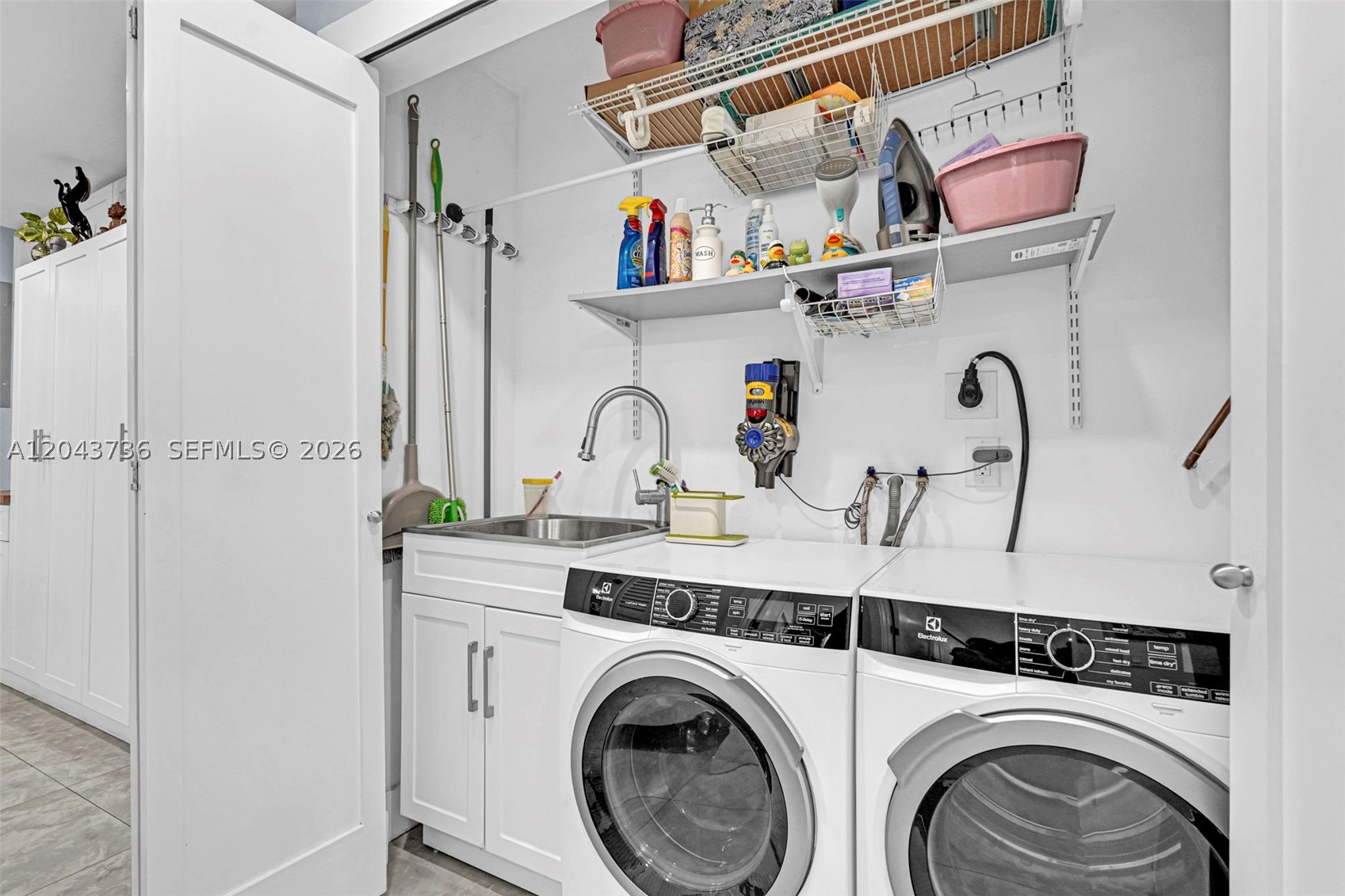 ELDORADO COUNTRY CLUB APT - Residential