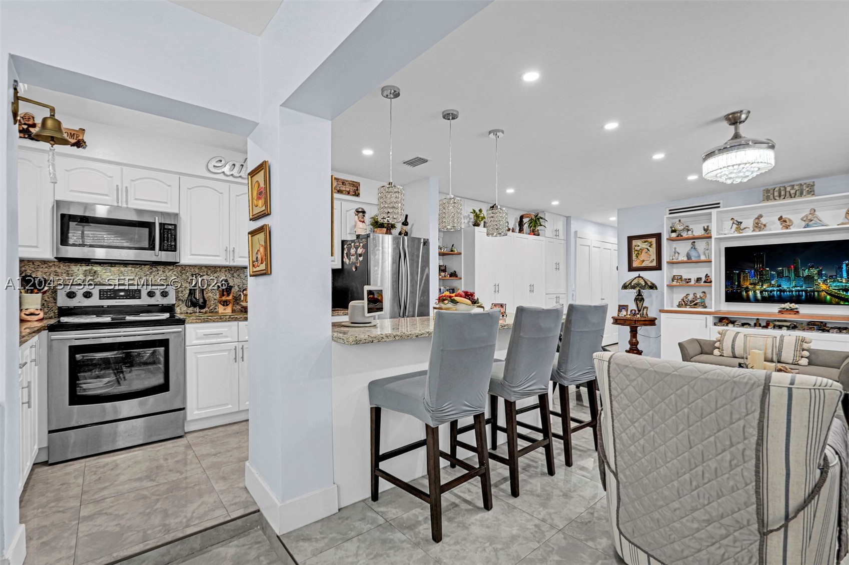ELDORADO COUNTRY CLUB APT - Residential