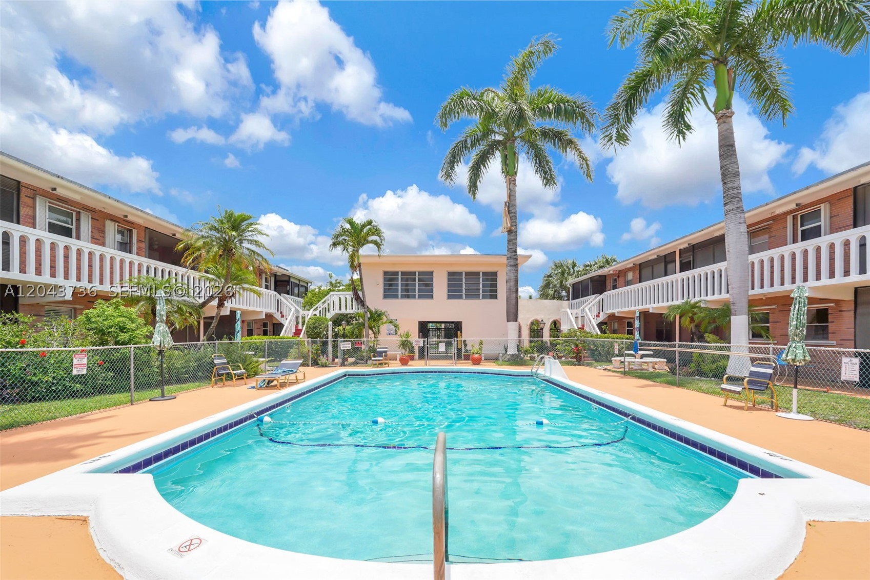ELDORADO COUNTRY CLUB APT - Residential