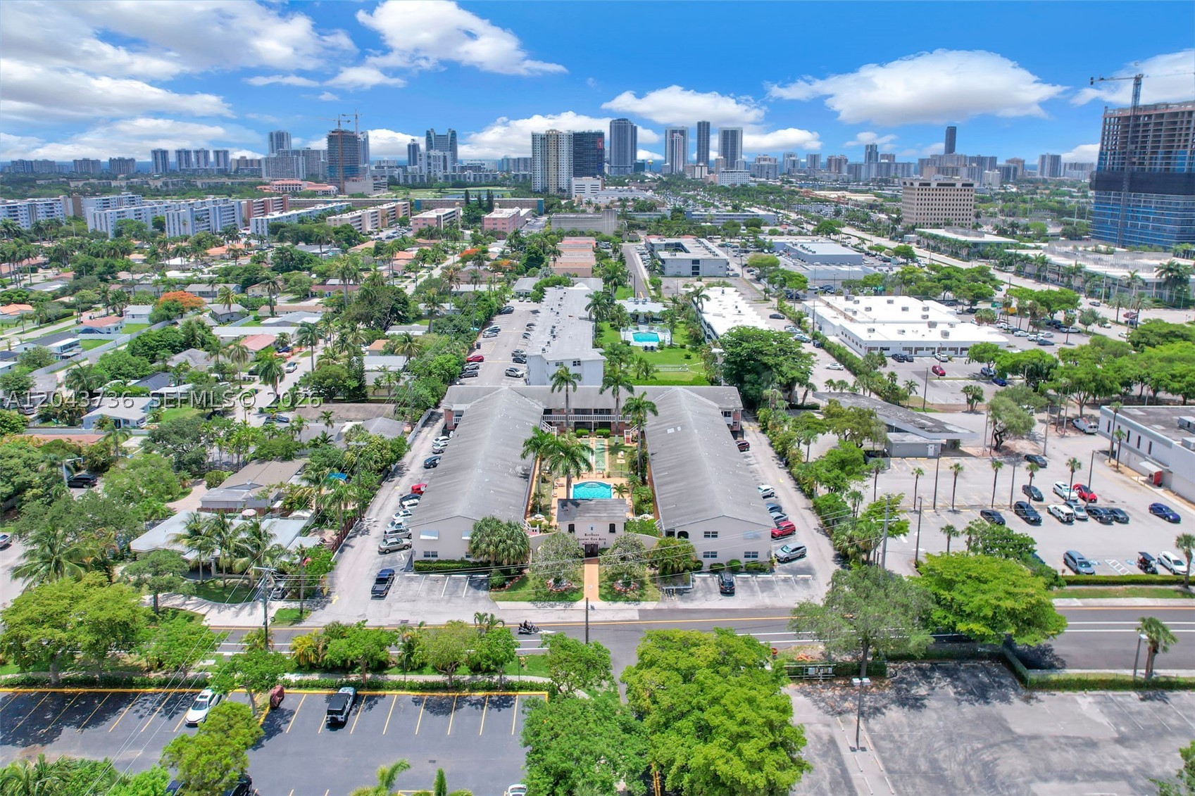 ELDORADO COUNTRY CLUB APT - Residential