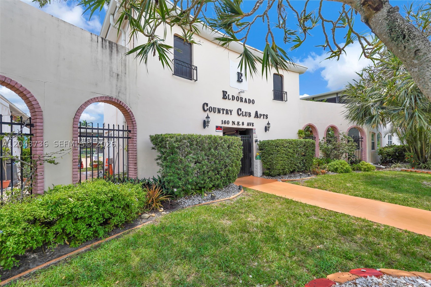 ELDORADO COUNTRY CLUB APT - Residential
