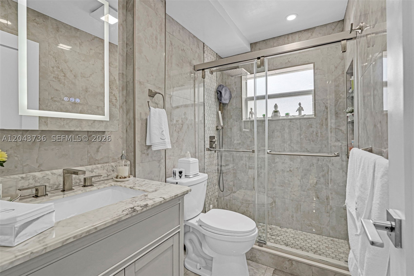 ELDORADO COUNTRY CLUB APT - Residential