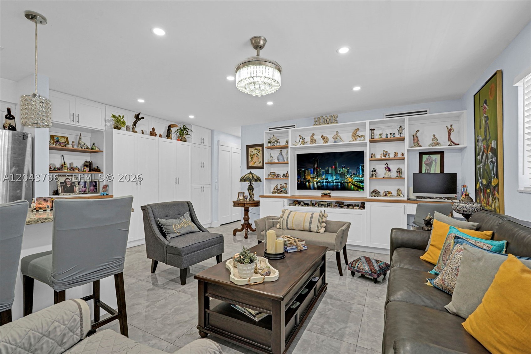 ELDORADO COUNTRY CLUB APT - Residential
