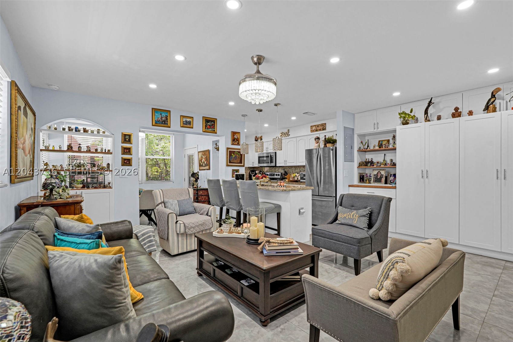 ELDORADO COUNTRY CLUB APT - Residential