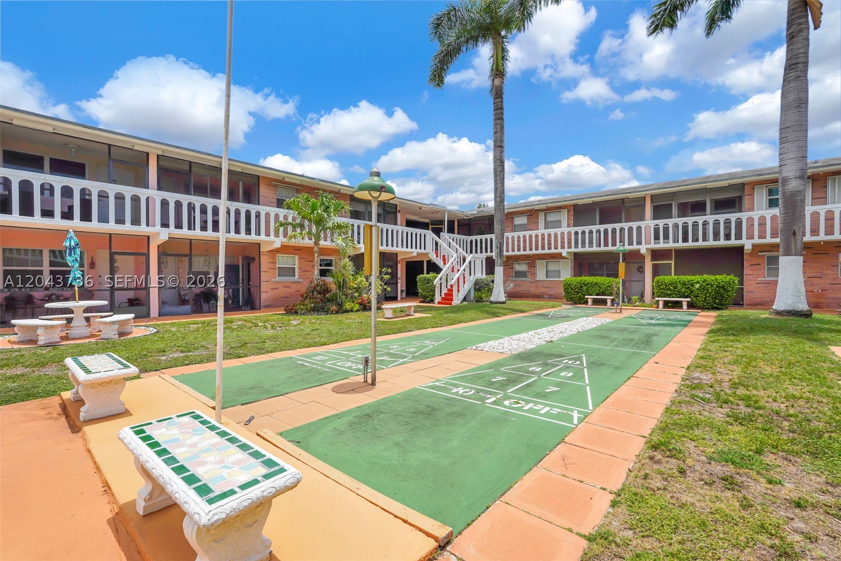 ELDORADO COUNTRY CLUB APT - Residential
