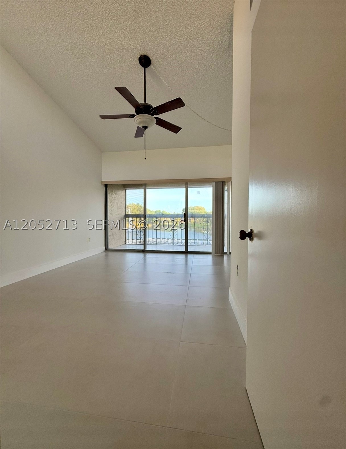CATALONIA LAKE VILLAS - Residential Lease