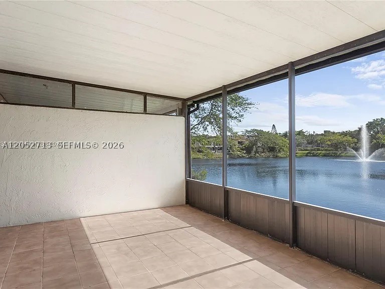 CATALONIA LAKE VILLAS - Residential Lease