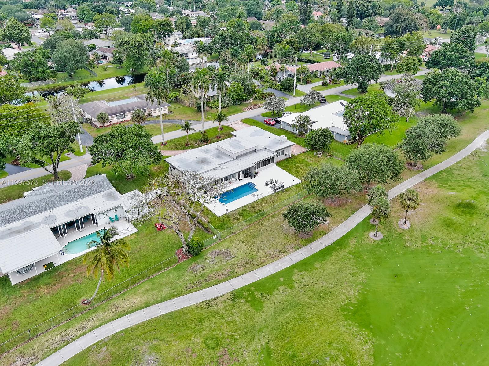 PLANTATION GOLF ESTATES - Residential