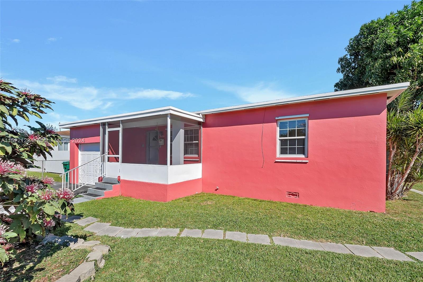 RICHMOND HEIGHTS - Residential