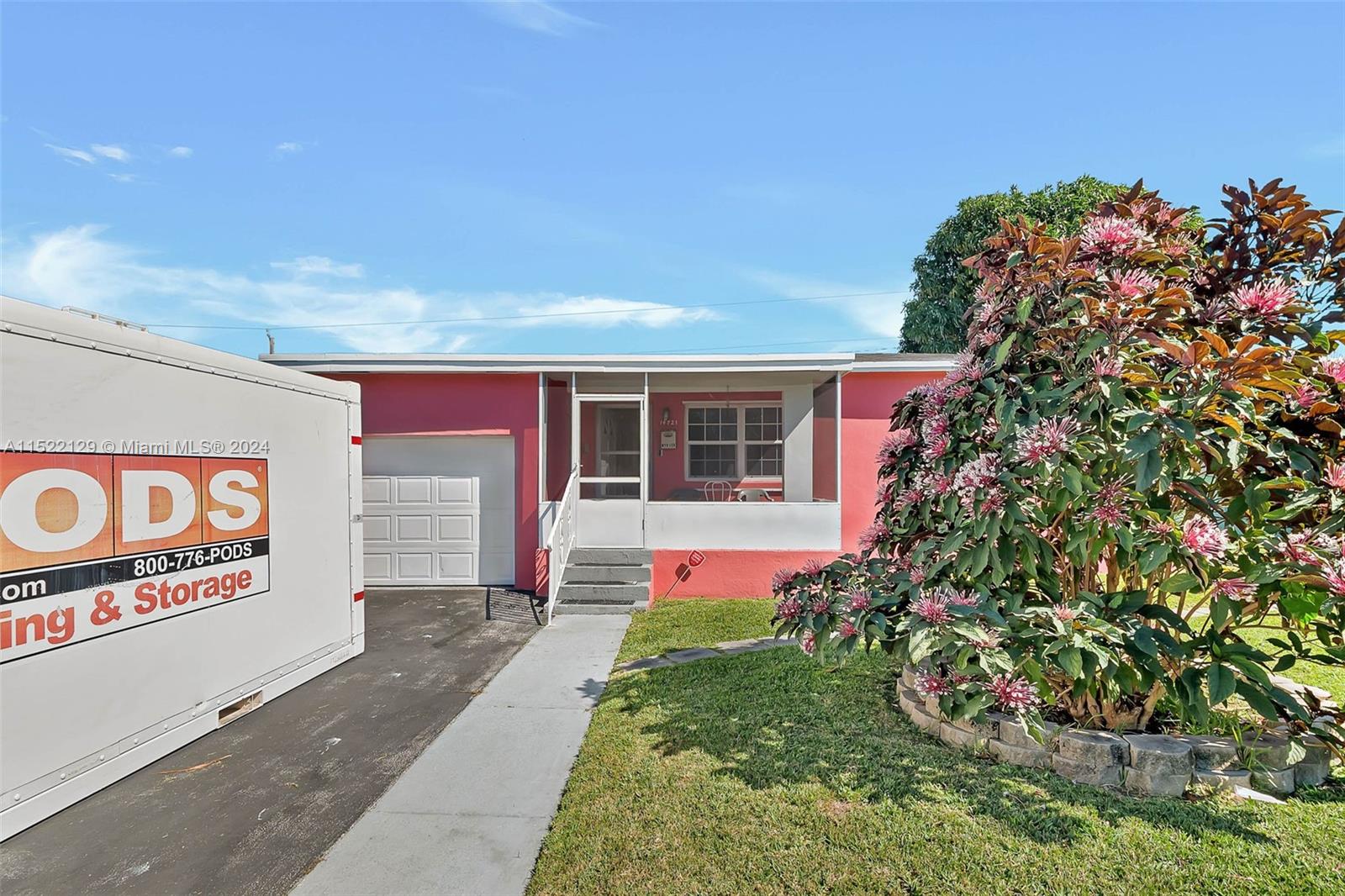 RICHMOND HEIGHTS - Residential