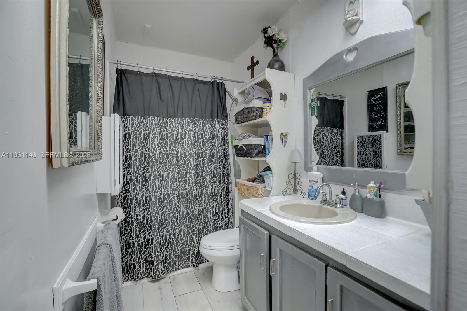 BROADVIEW PARK SEC 4 - Residential