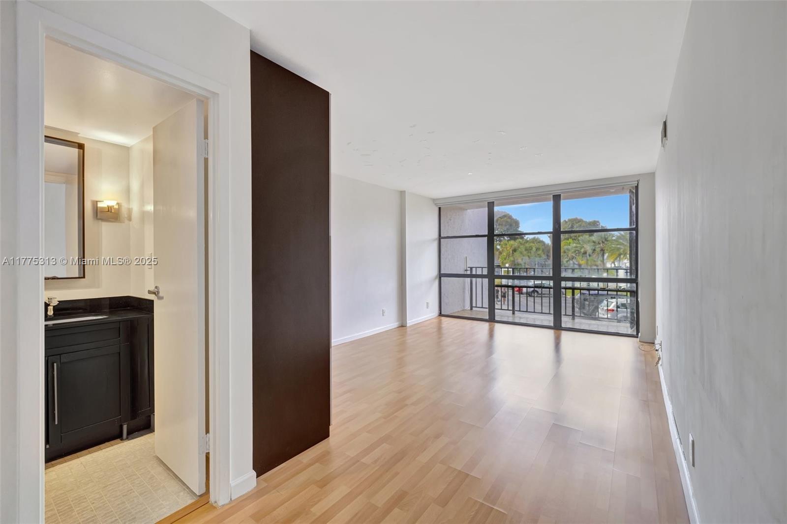 OCEANVIEW PARK CONDO - Residential Lease
