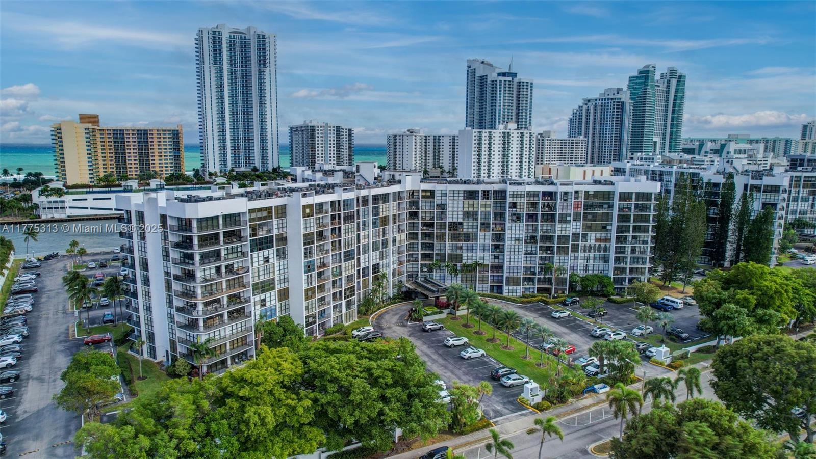 OCEANVIEW PARK CONDO - Residential Lease