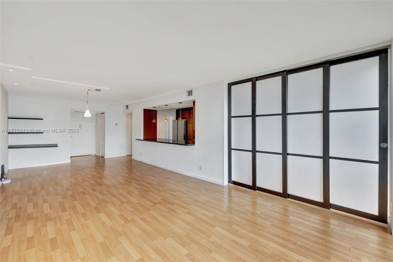 OCEANVIEW PARK CONDO - Residential Lease