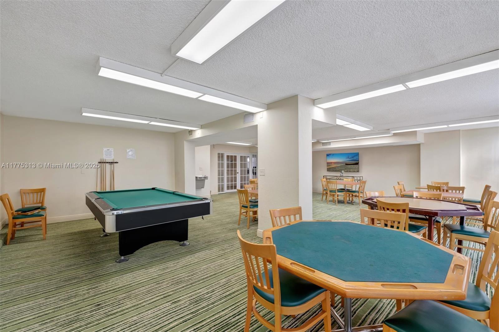 OCEANVIEW PARK CONDO - Residential Lease