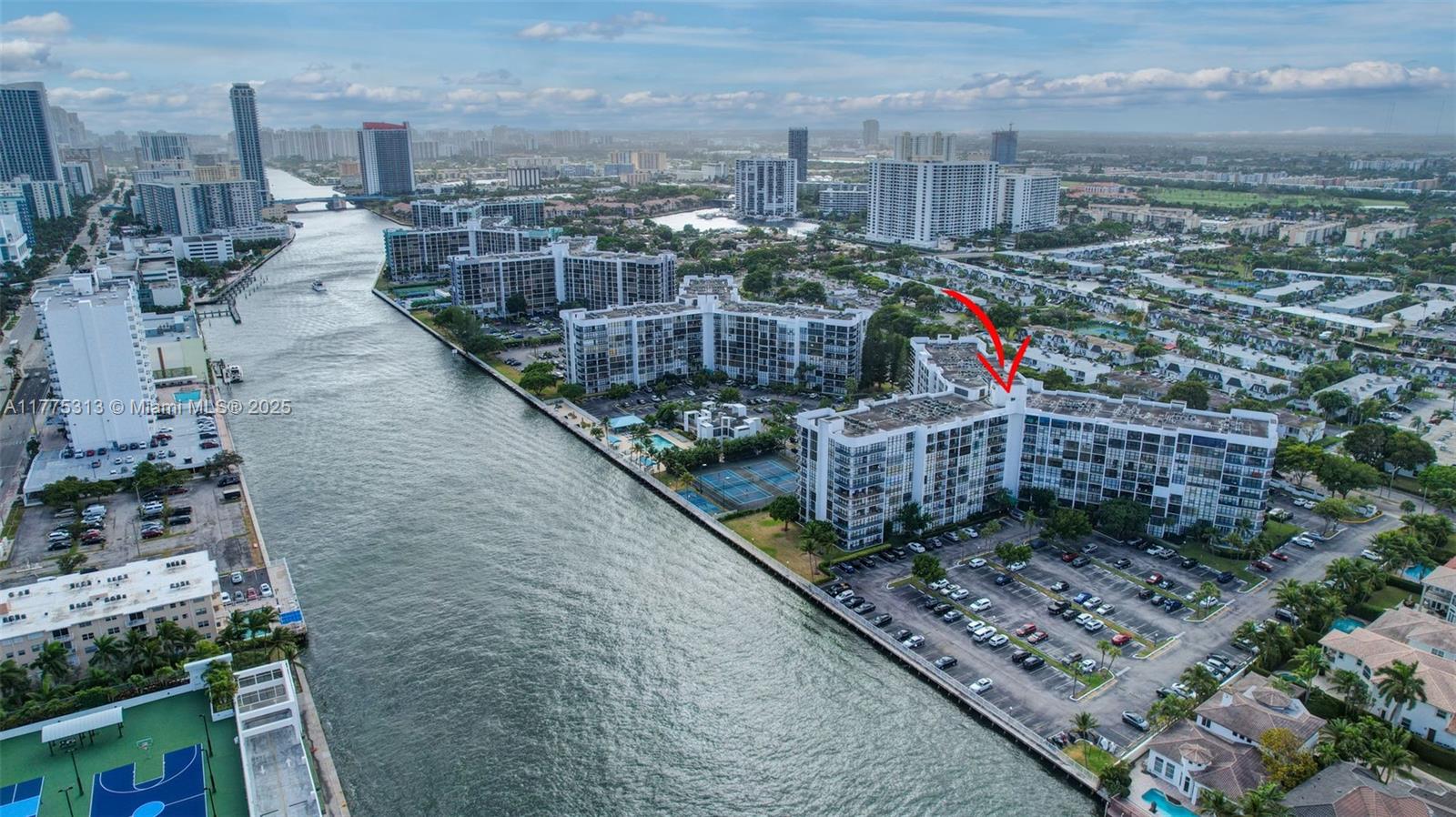OCEANVIEW PARK CONDO - Residential Lease