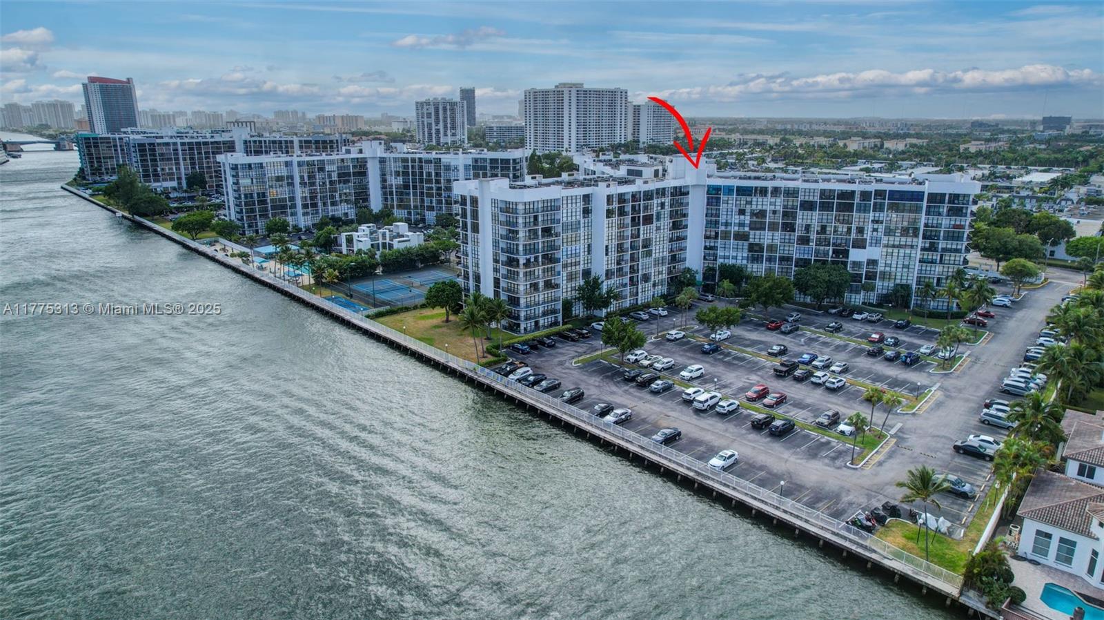 OCEANVIEW PARK CONDO - Residential Lease