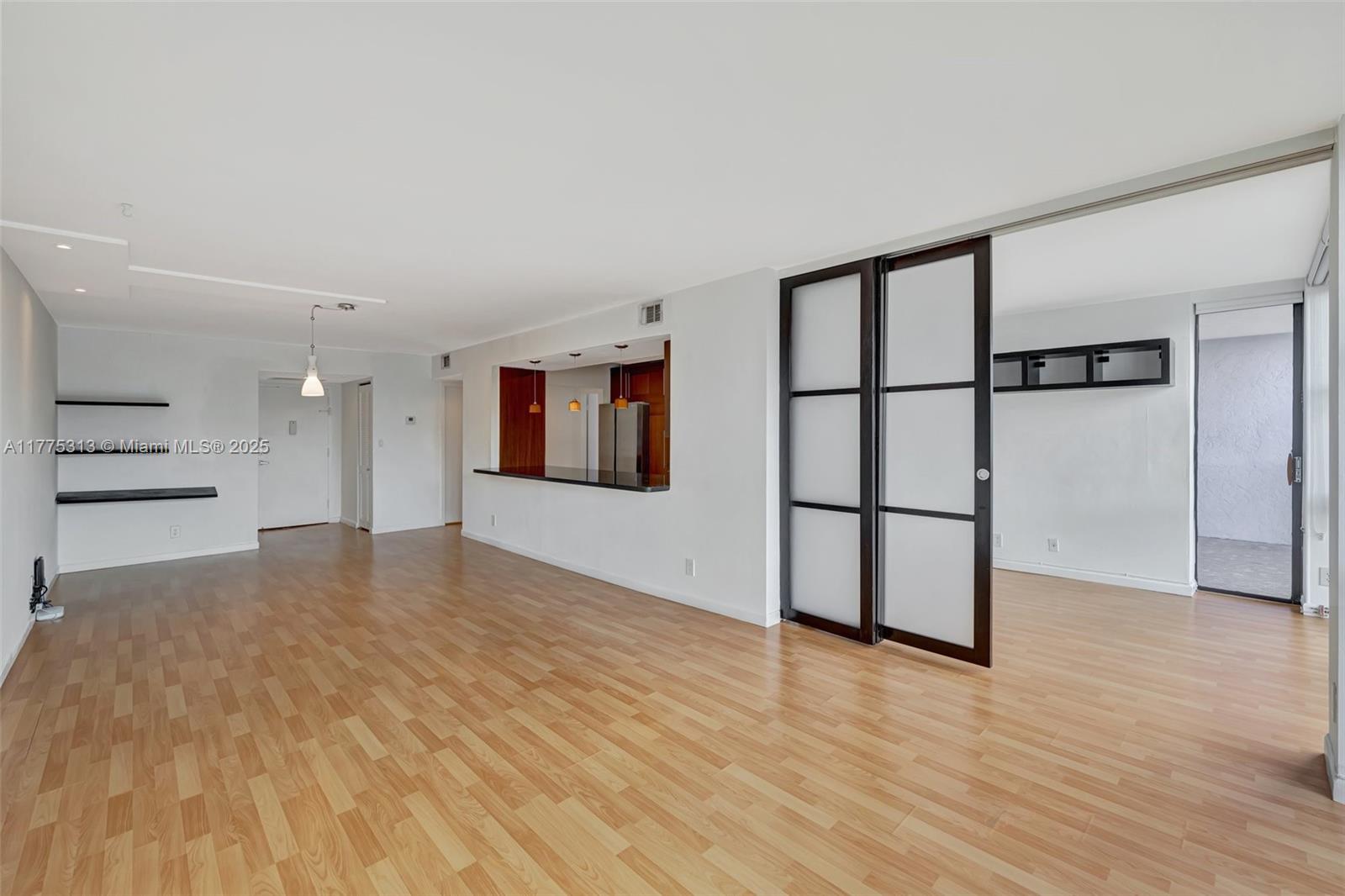 OCEANVIEW PARK CONDO - Residential Lease