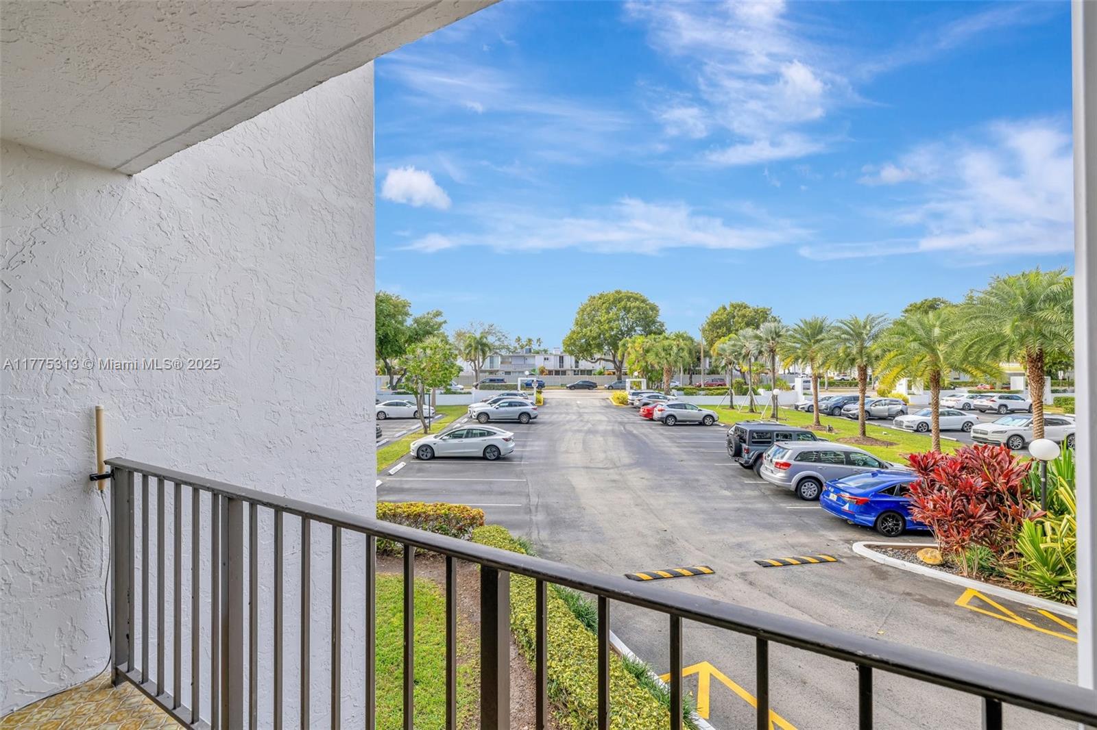 OCEANVIEW PARK CONDO - Residential Lease