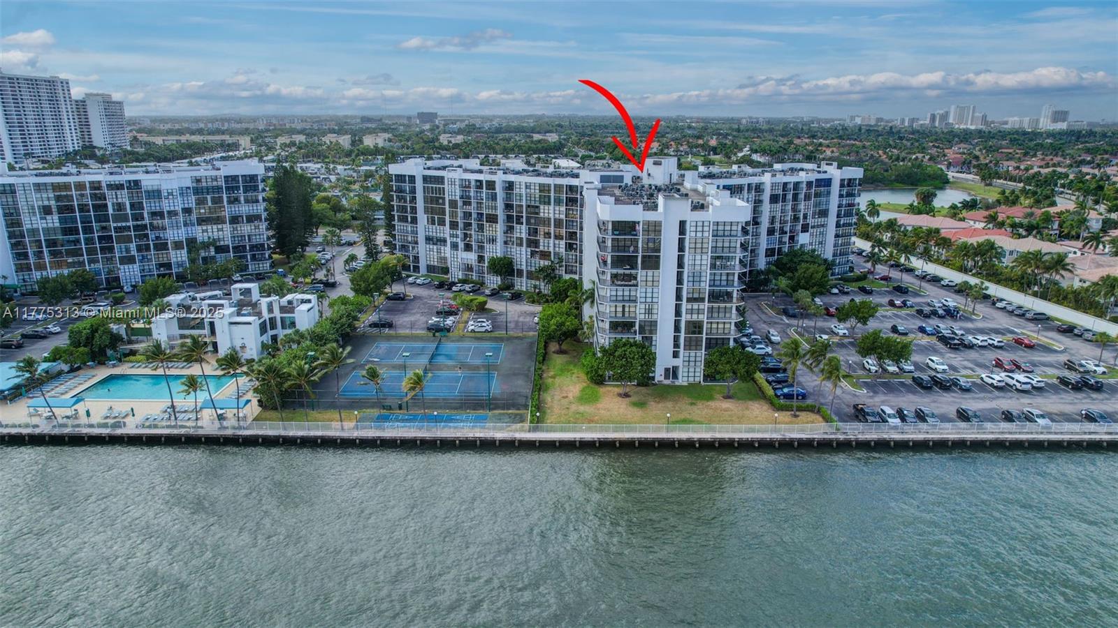 OCEANVIEW PARK CONDO - Residential Lease