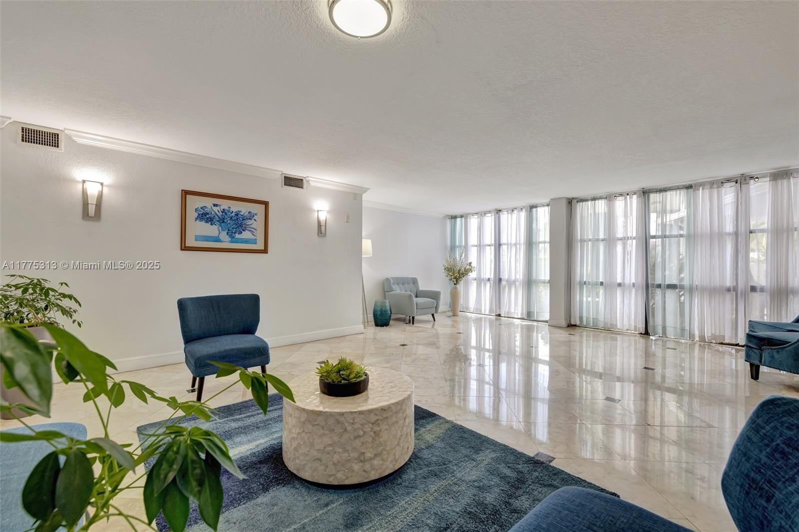 OCEANVIEW PARK CONDO - Residential Lease