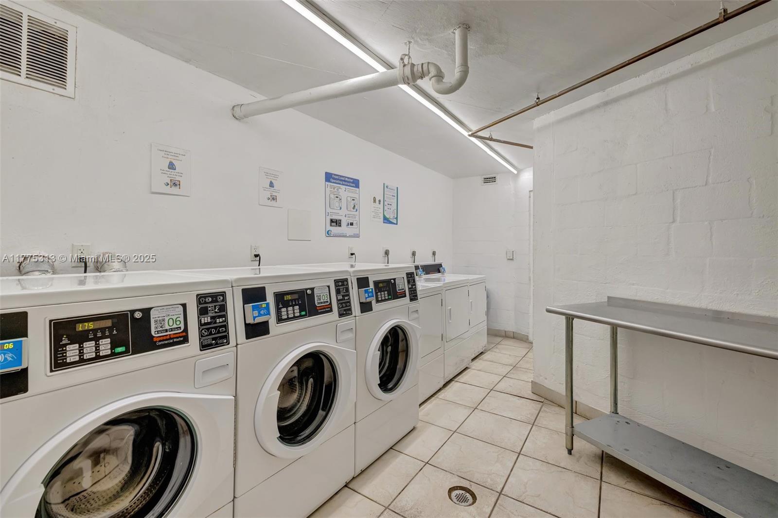 OCEANVIEW PARK CONDO - Residential Lease