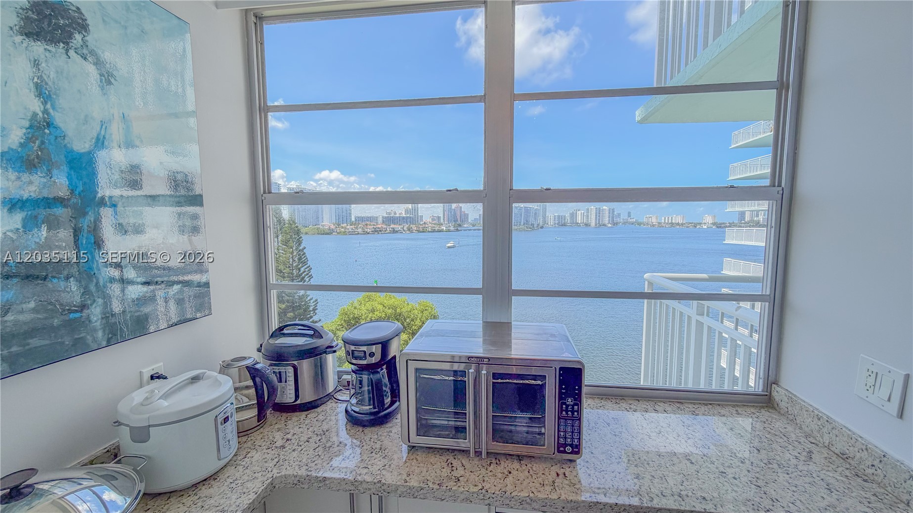 Winston Towers 500 - Residential