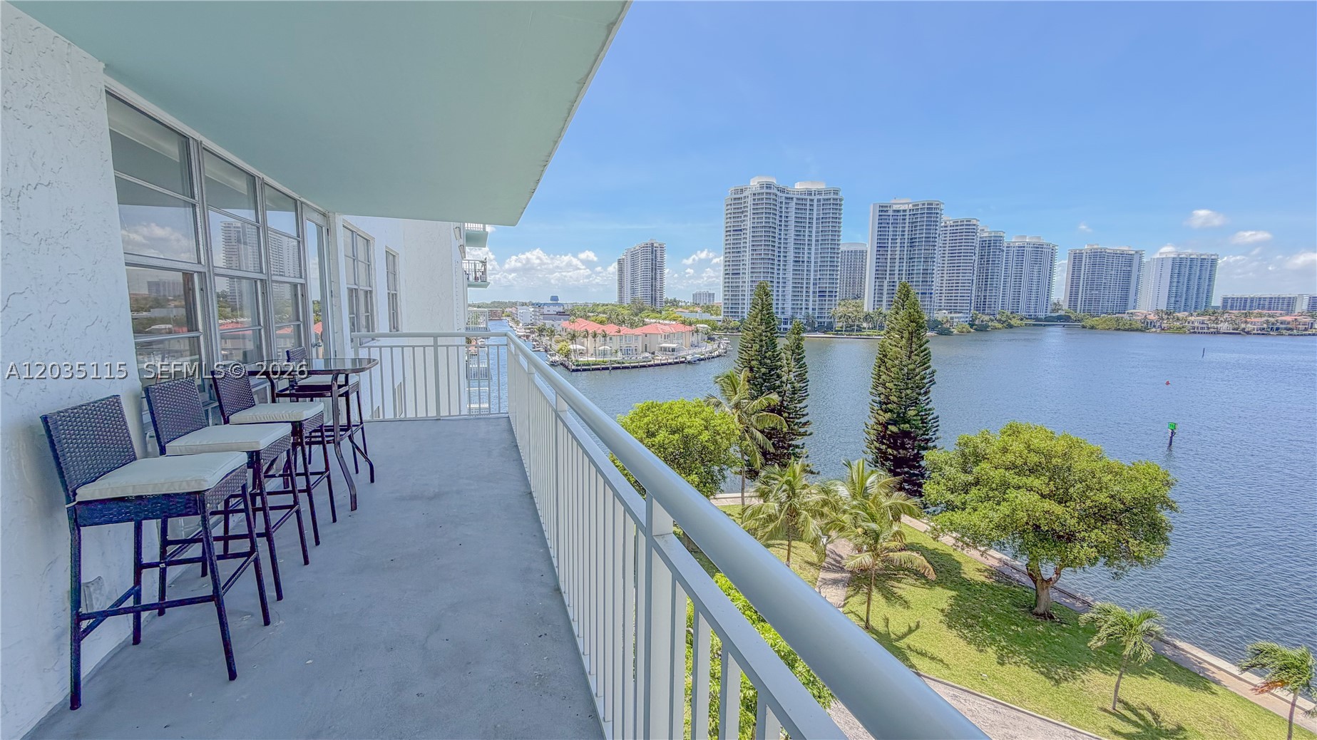 Winston Towers 500 - Residential
