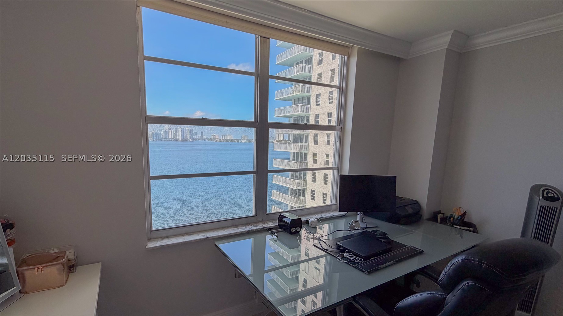 Winston Towers 500 - Residential