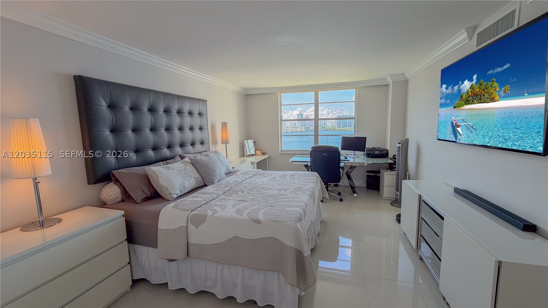 Winston Towers 500 - Residential