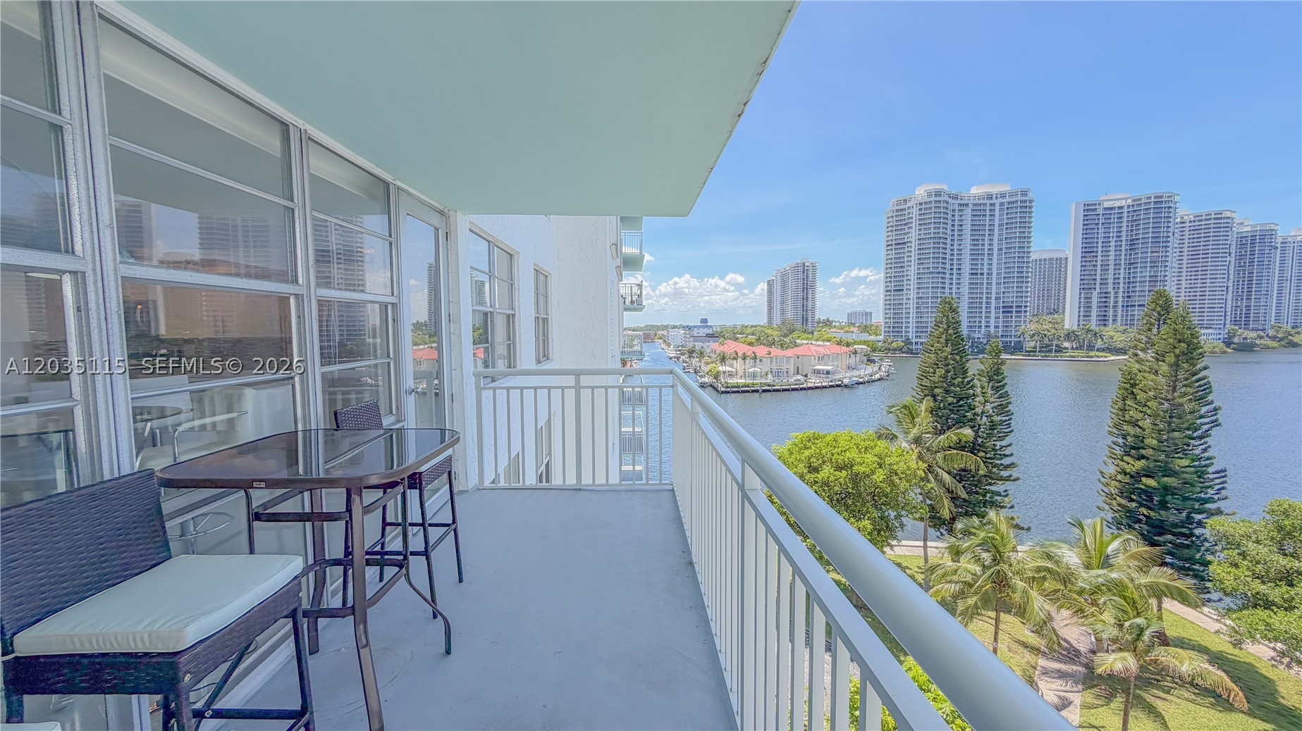 Winston Towers 500 - Residential
