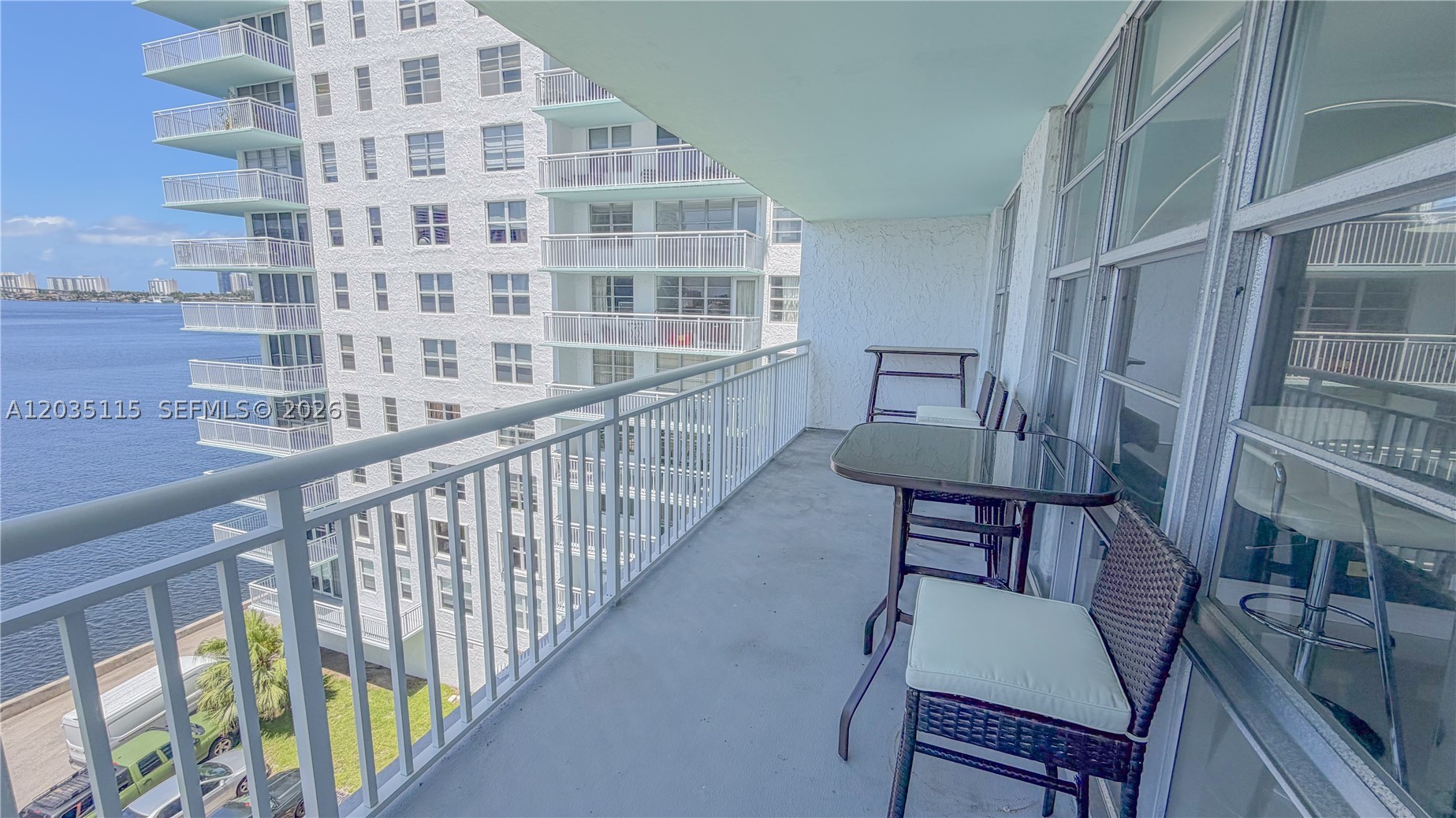 Winston Towers 500 - Residential