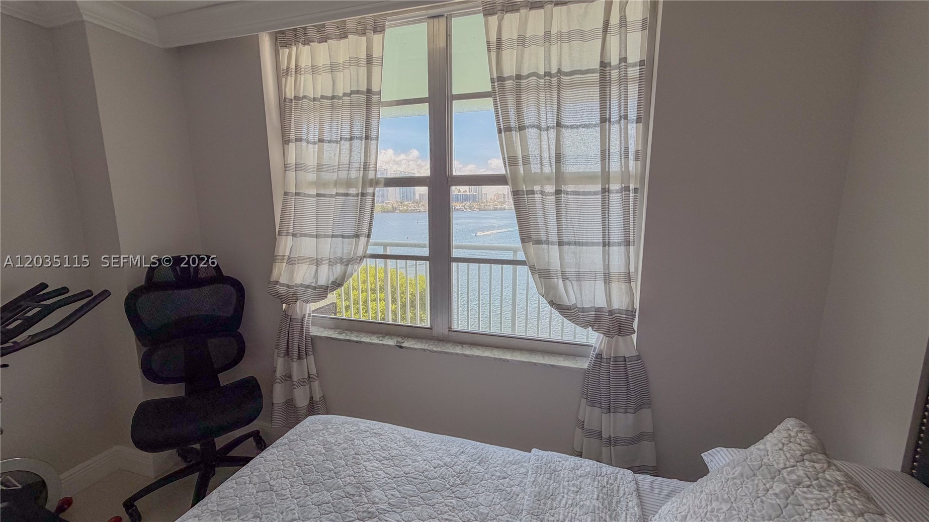 Winston Towers 500 - Residential