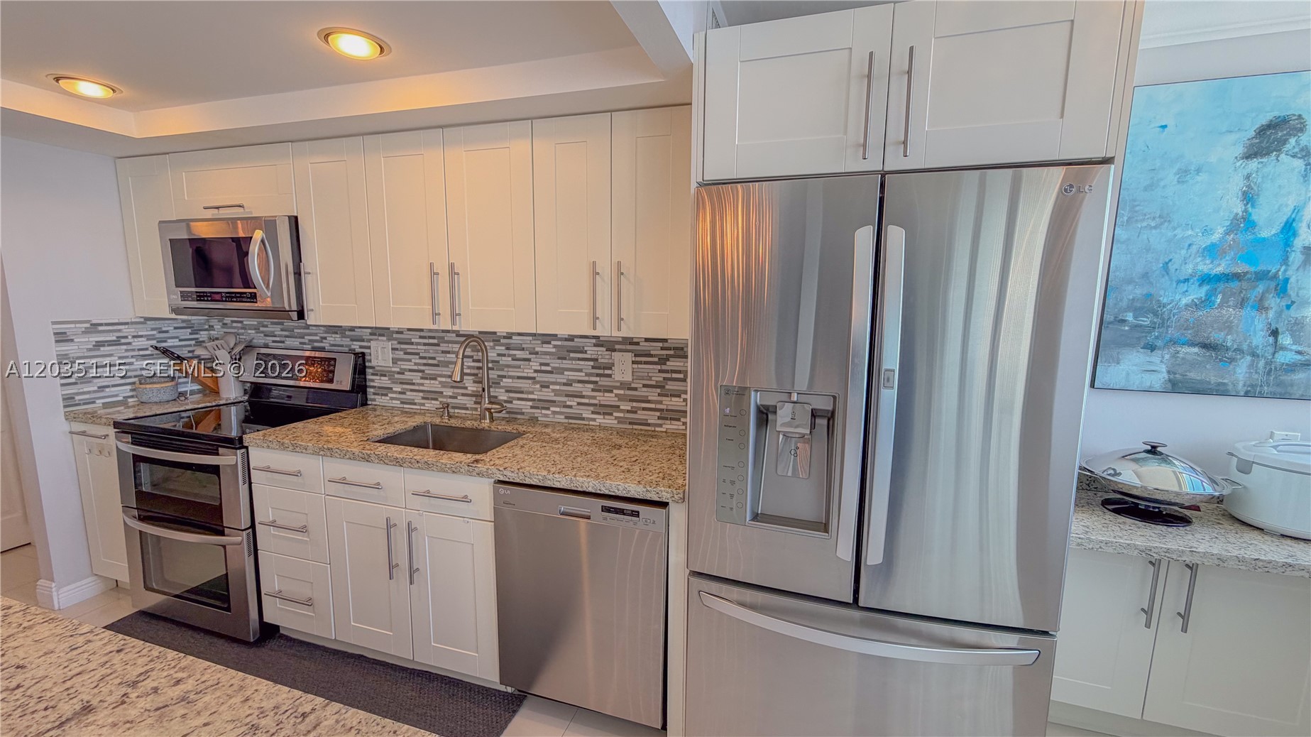 Winston Towers 500 - Residential