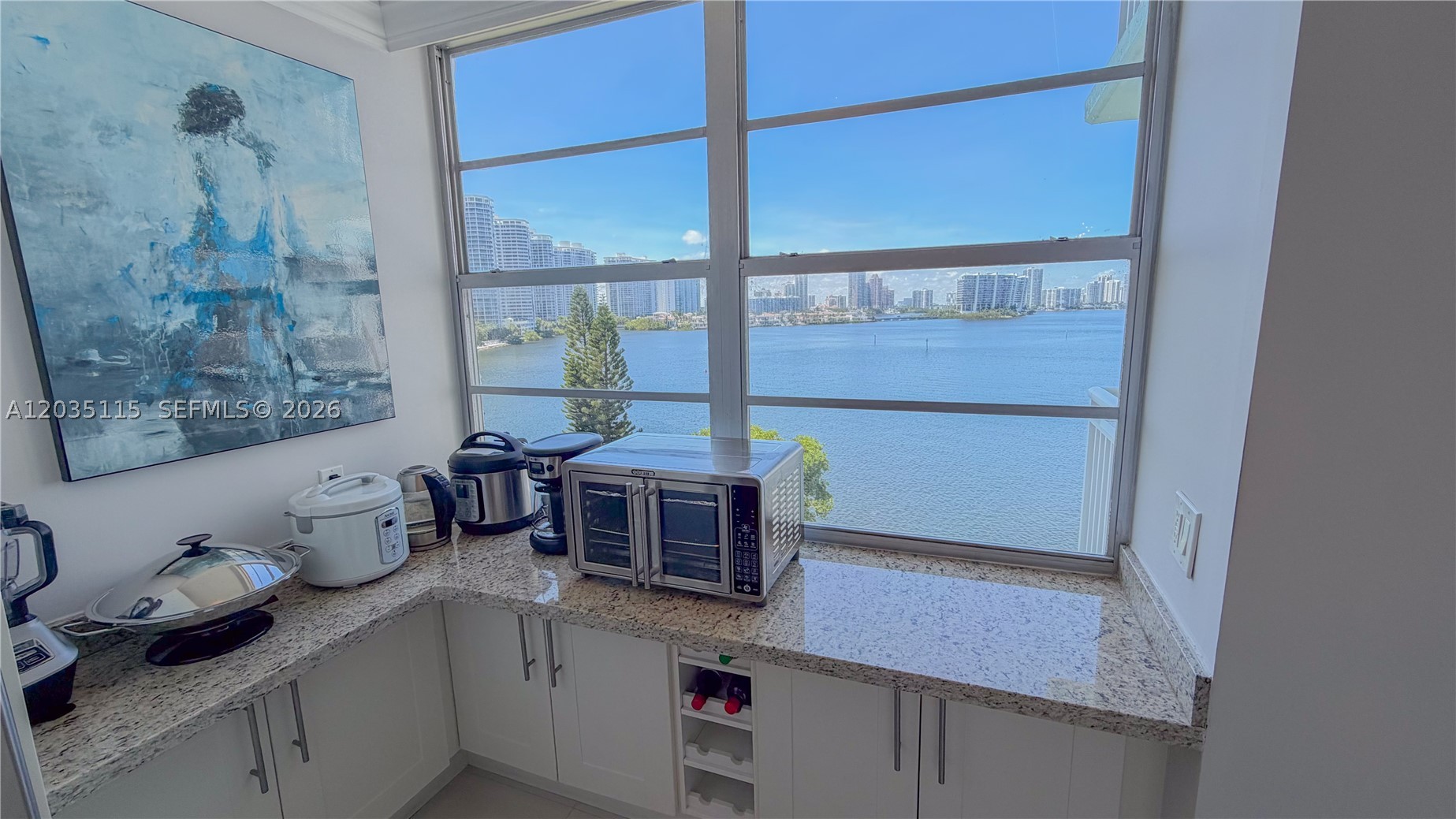 Winston Towers 500 - Residential