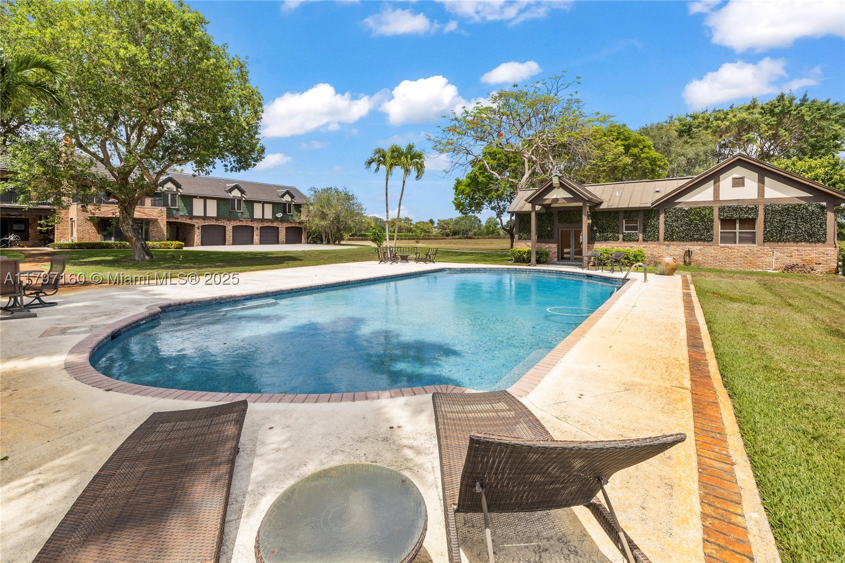 PALM BEACH FARMS CO 3 - Land