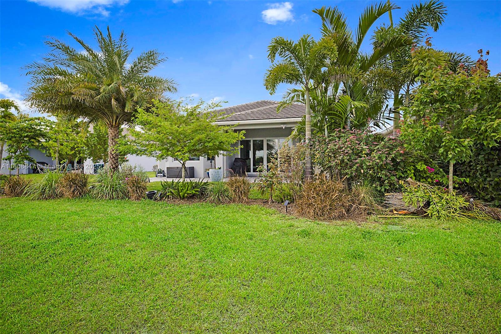 GROVES OF WESTLAKE - Residential
