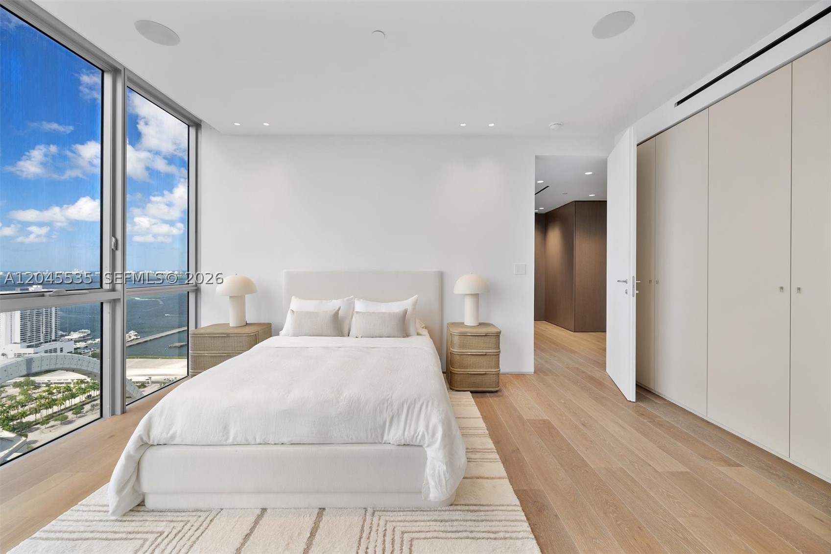 MARQUIS CONDO - Residential