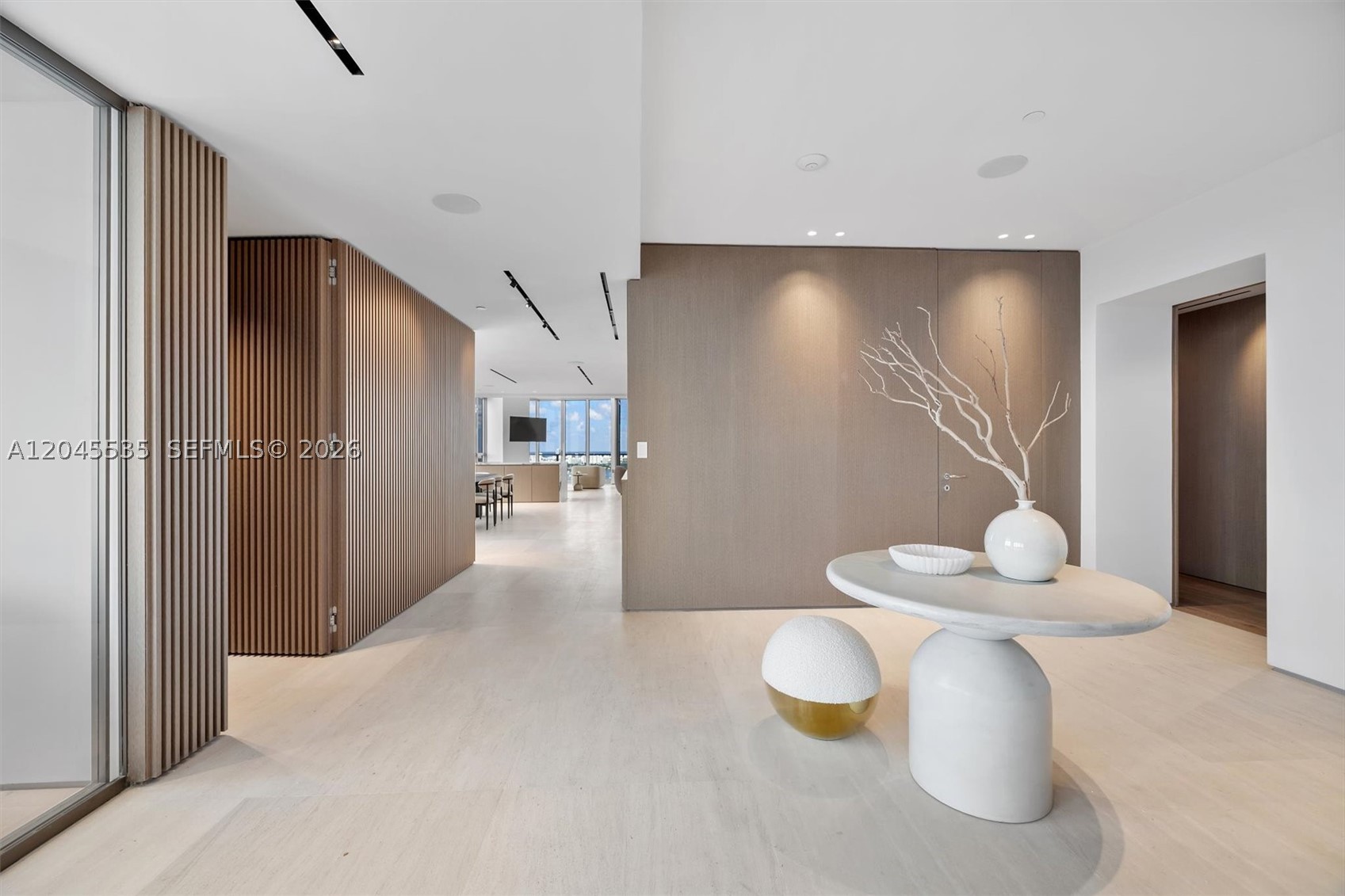 MARQUIS CONDO - Residential