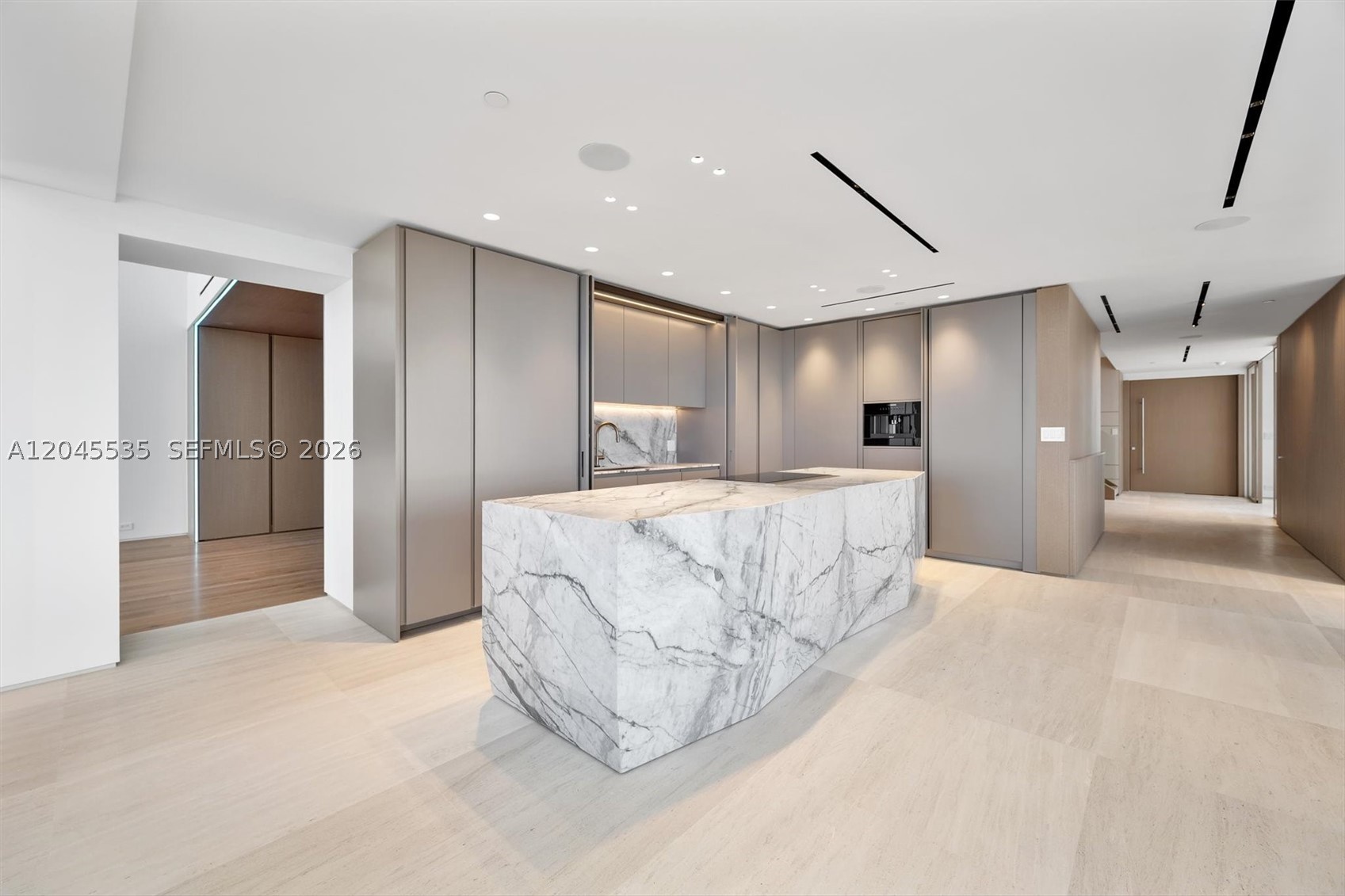 MARQUIS CONDO - Residential