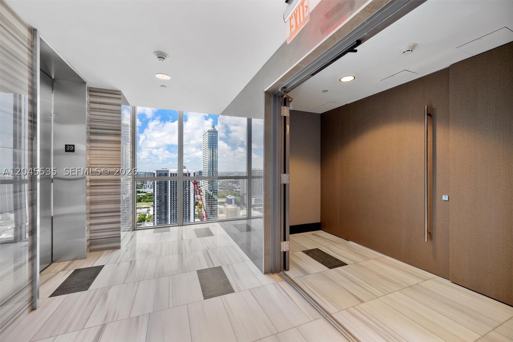 MARQUIS CONDO - Residential