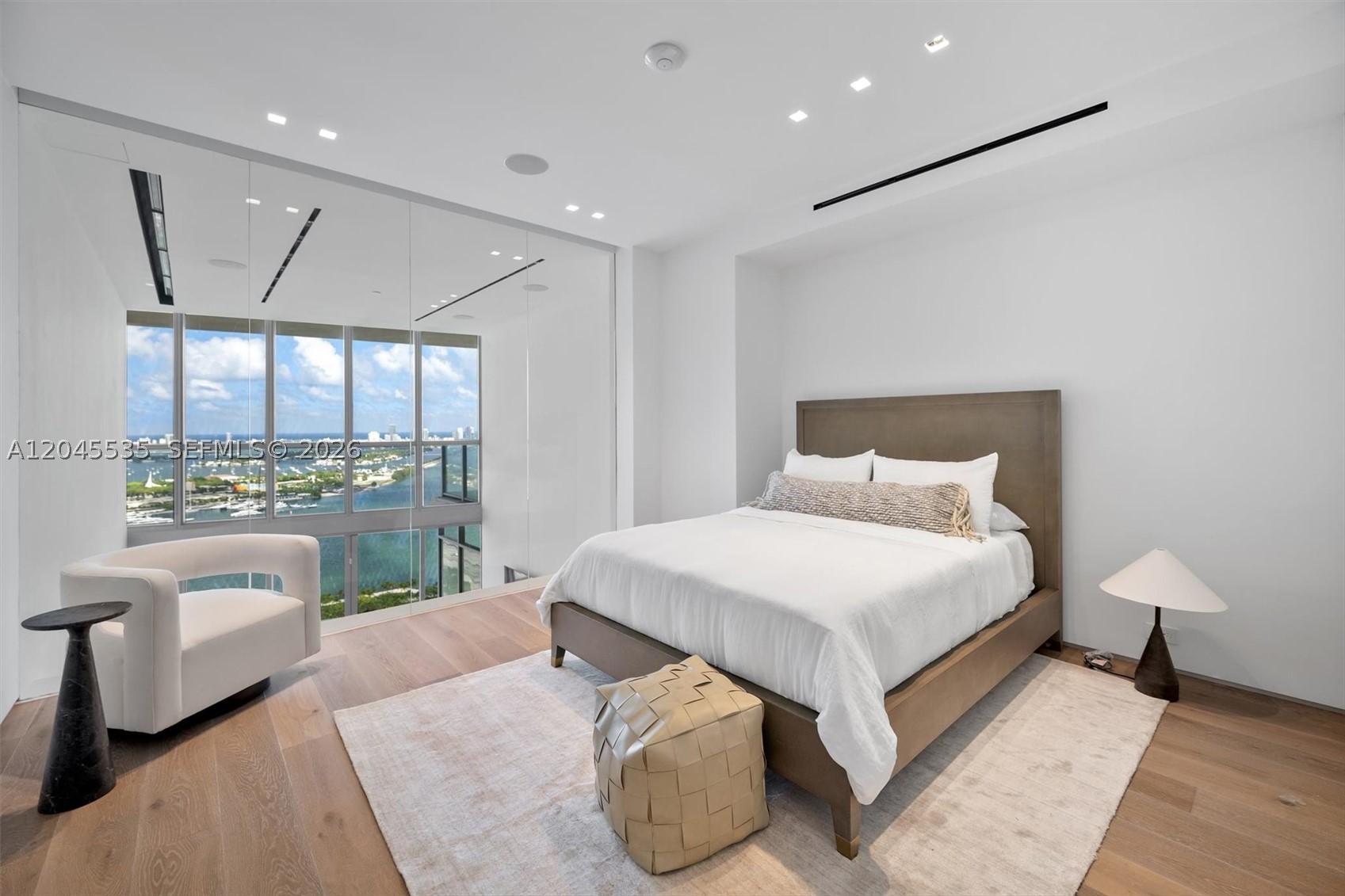 MARQUIS CONDO - Residential