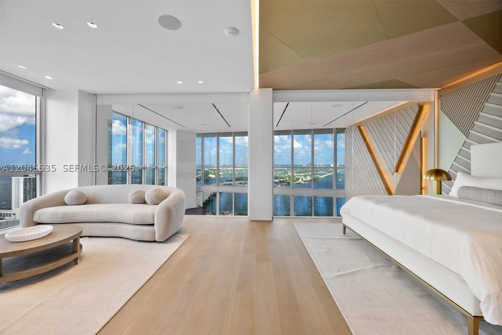 MARQUIS CONDO - Residential