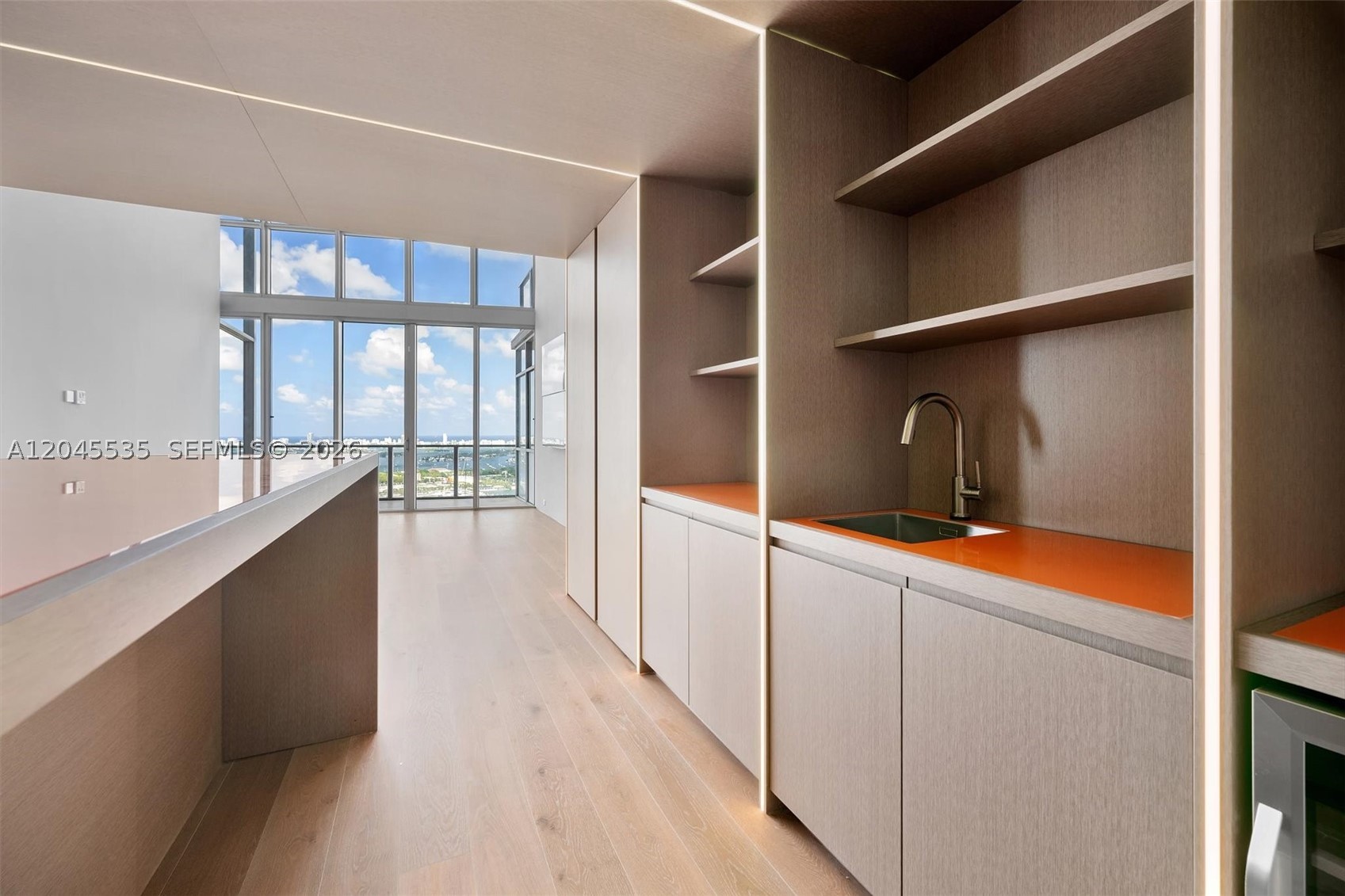 MARQUIS CONDO - Residential